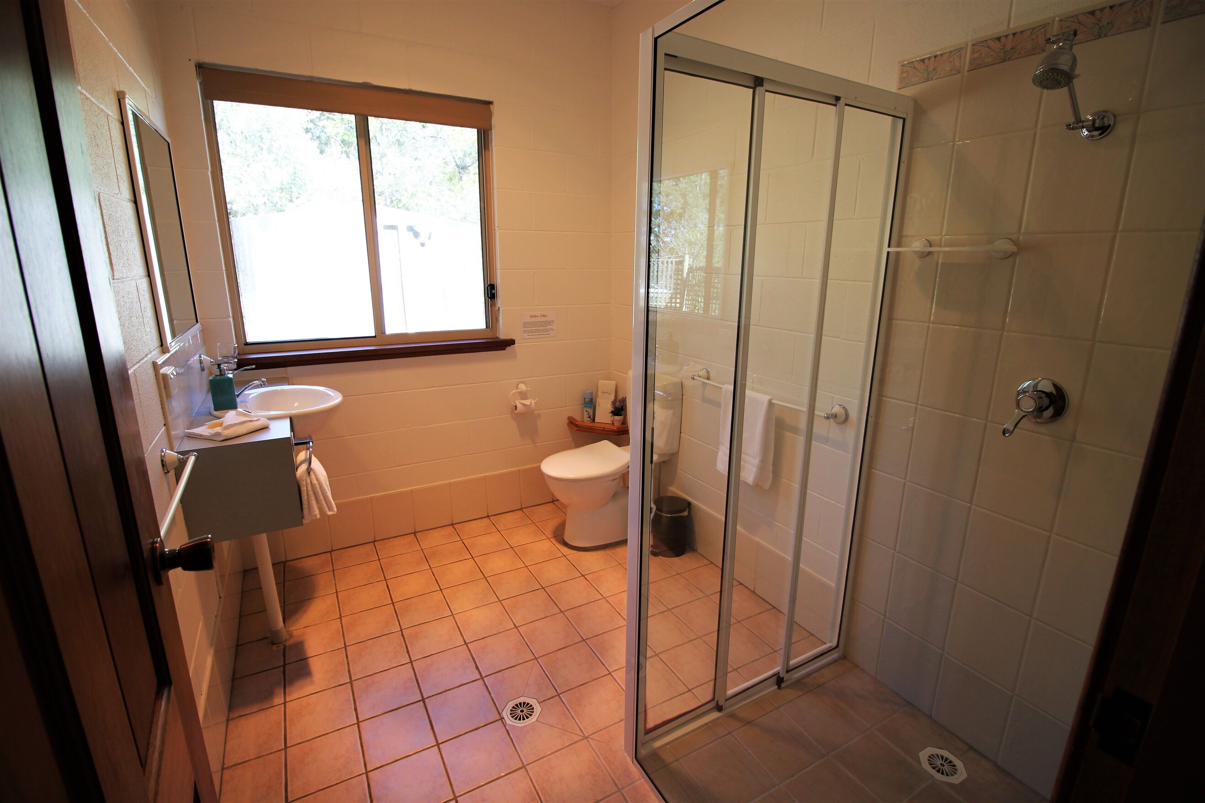 Currawong Cottage Hunter Valley central to wineries restaurants & attractions — image 20