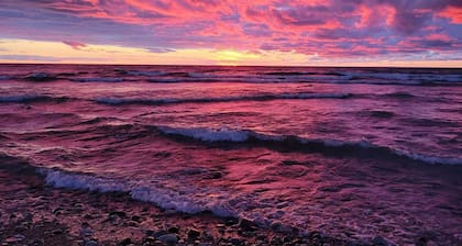 Waterview Executive Cottage - Port Elgin, Ontario
