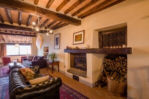 Interior - 2BR apartment, downtown Cortona, close to anything, beautiful view (Cortona)