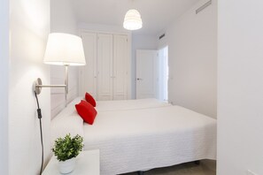3 habitaciones, tabla de planchar con plancha y wifi gratis 