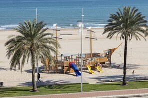 Platja a a prop 