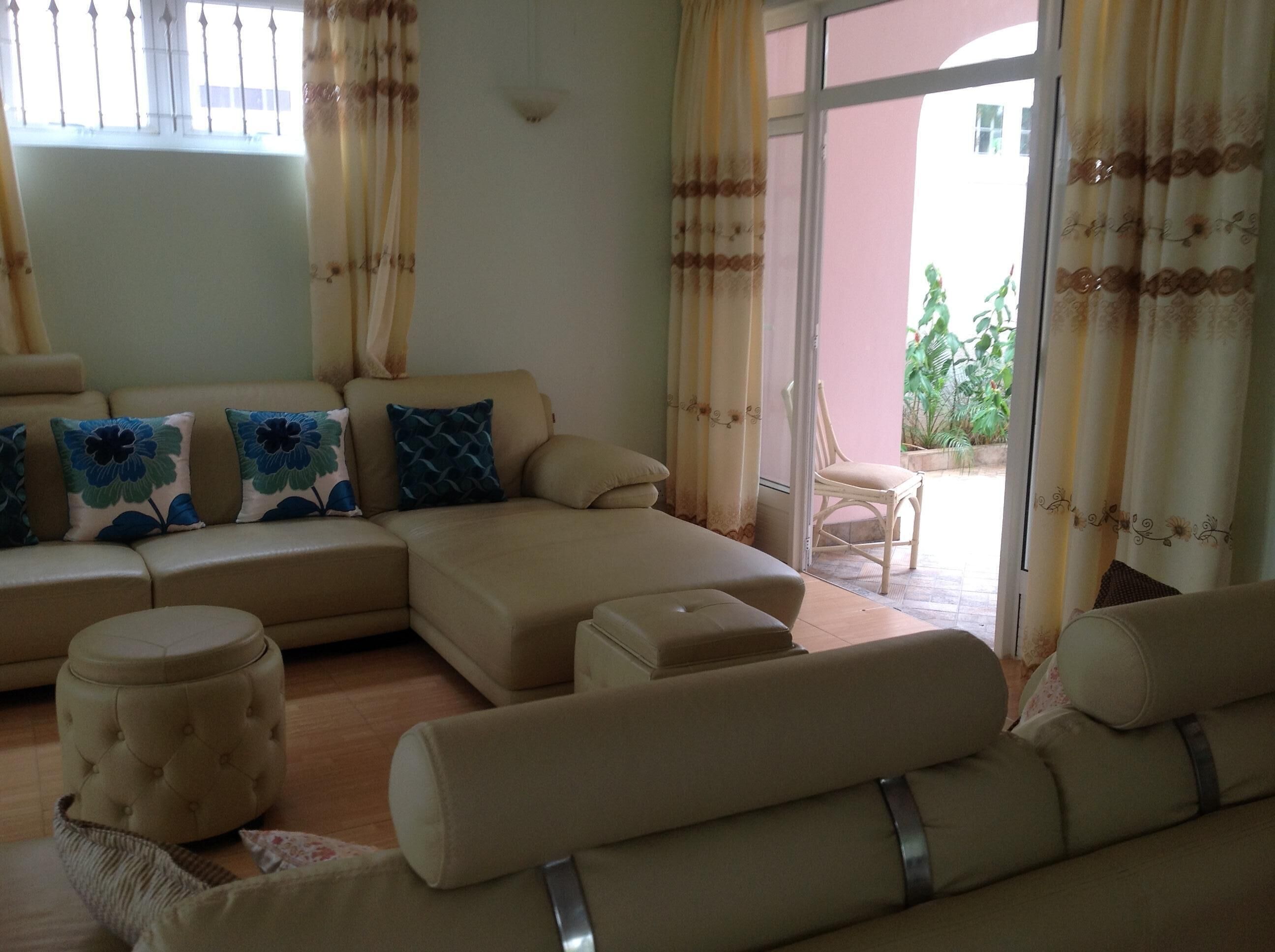 Fayruz Villa Es Un Lujo De 3 Dormitorios, 3 Baños 150 Metros De La Playa - Mauritius