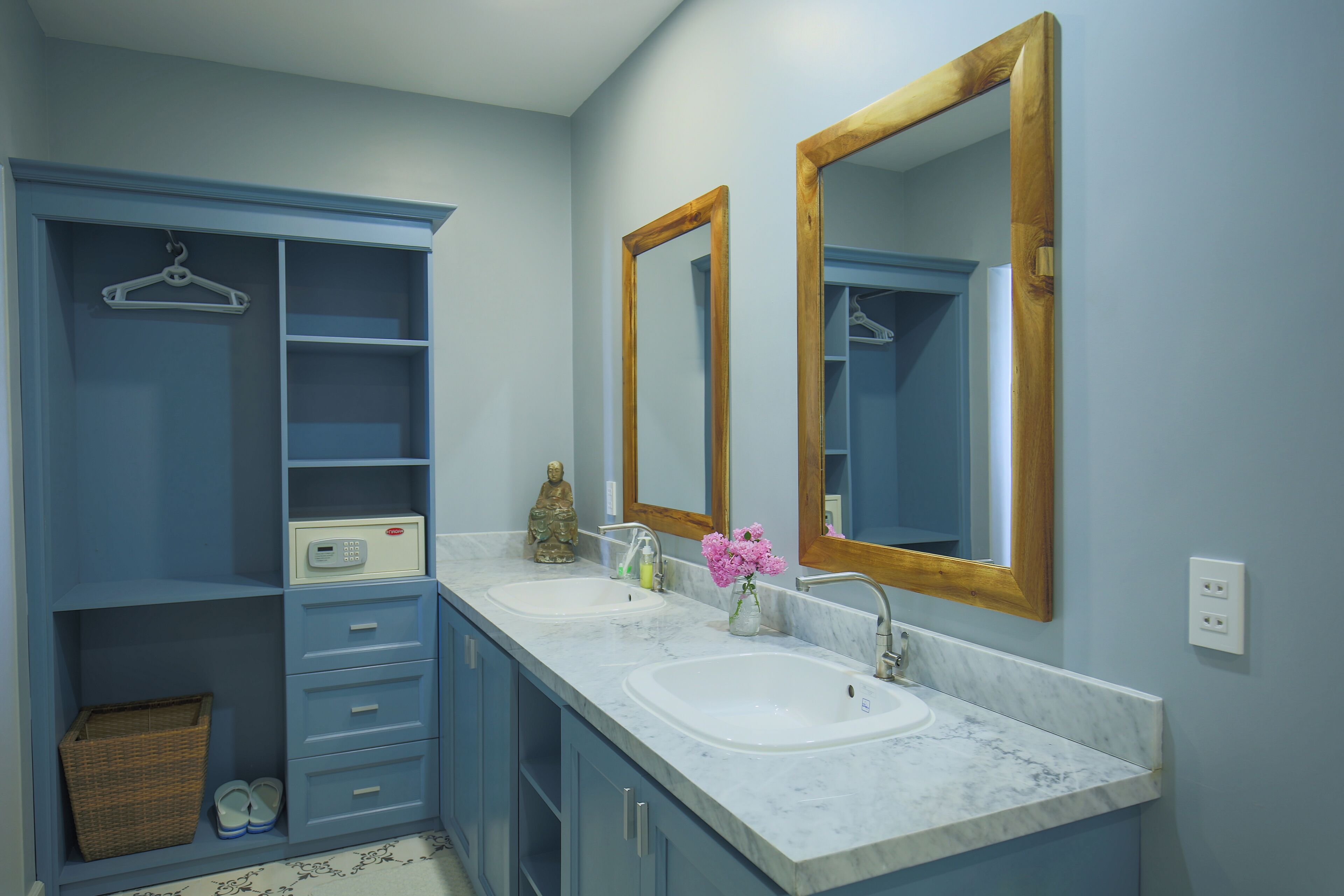 ocean view room | bathroom | shower, free toiletries, hair dryer, slippers