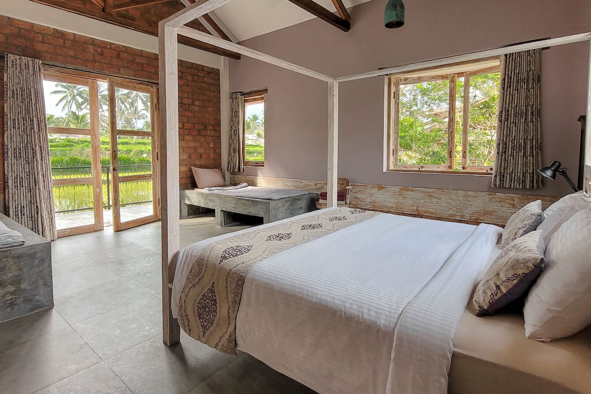 1 habitación, decoración personalizada y muebles diferentes
