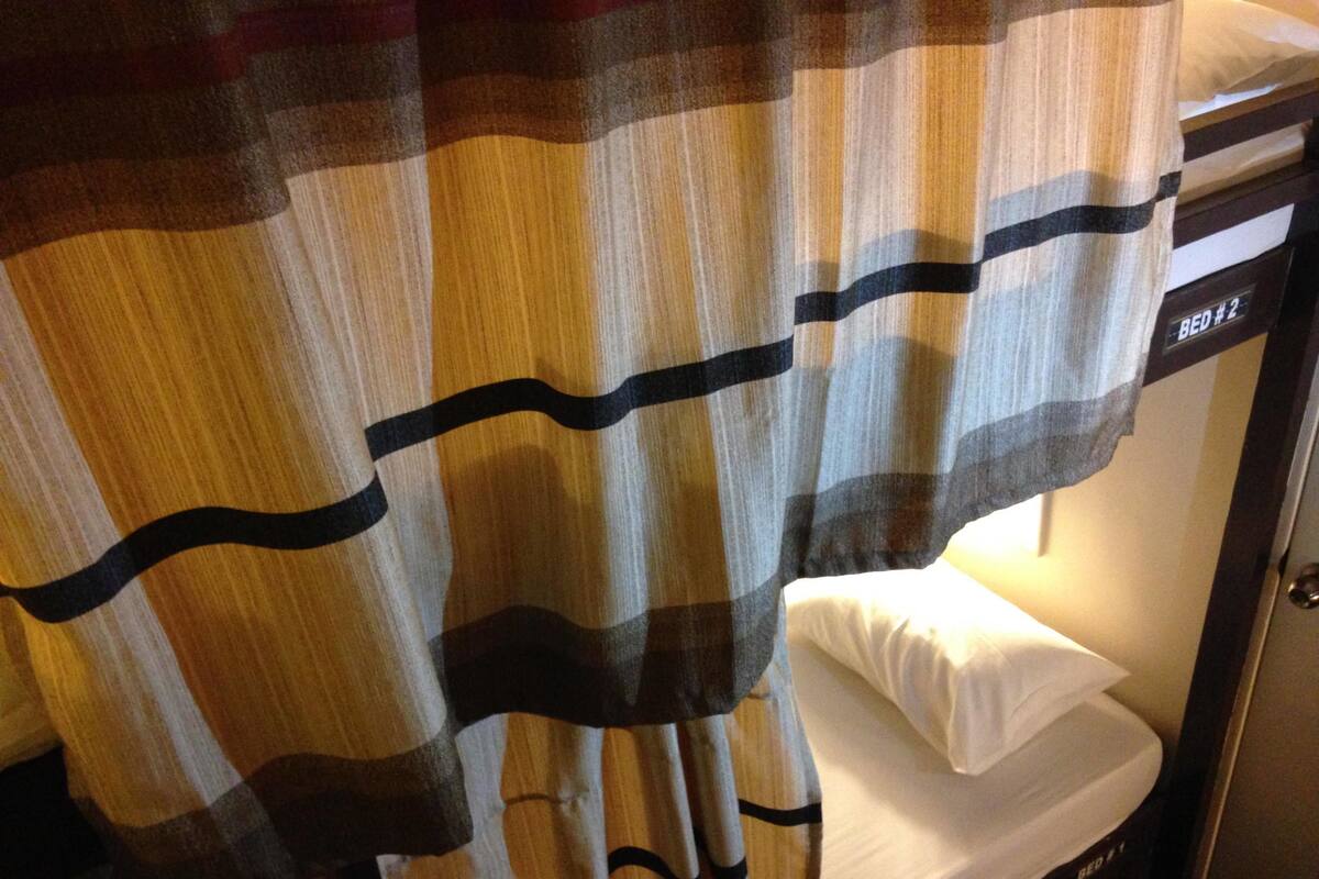 Free WiFi, bed sheets