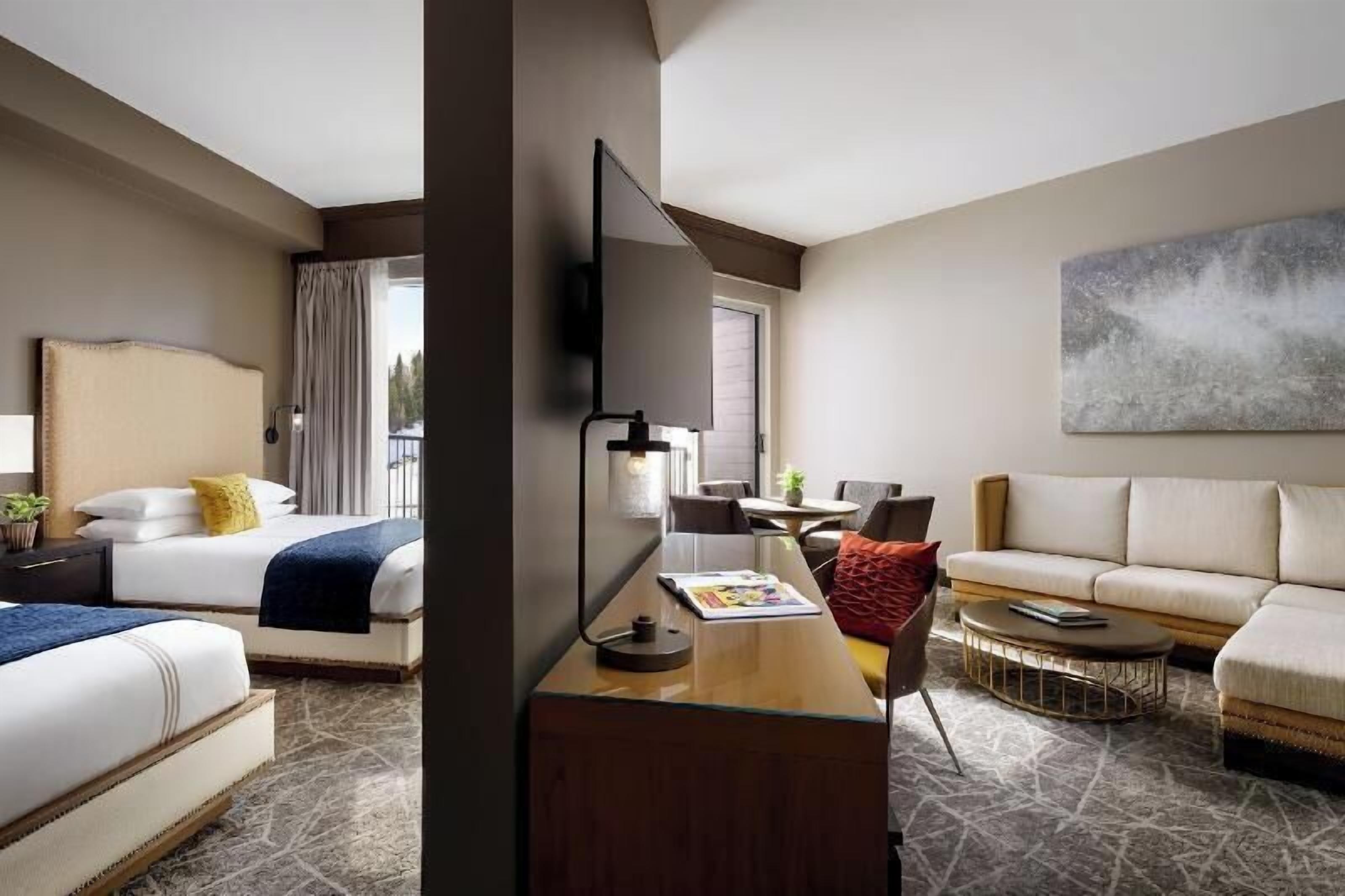 Egyptian cotton sheets, premium bedding, in-room safe, laptop workspace