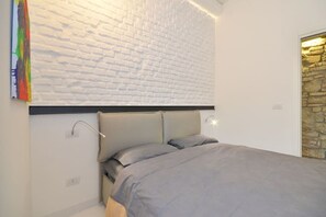 1 bedroom, in-room safe, iron/ironing board, WiFi