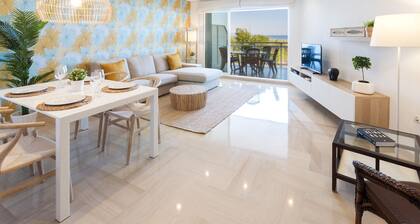 Ocean view condo located steps from the beach. Modern decoration!