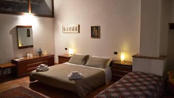 6 Schlafzimmer, Schreibtisch, Bügeleisen/Bügelbrett, kostenloses WLAN