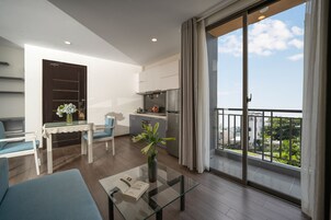 Apartment, 1 Bedroom | Minibar, in-room safe, desk, soundproofing