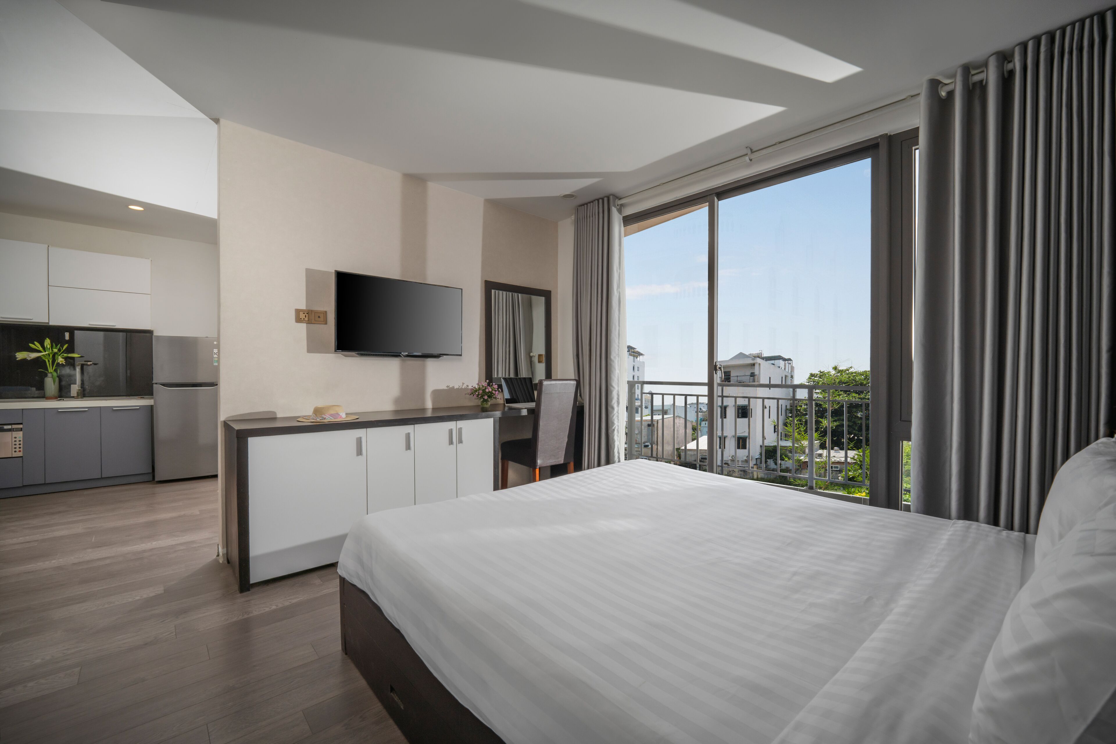 apartment, 1 bedroom | minibar, in-room safe, desk, soundproofing