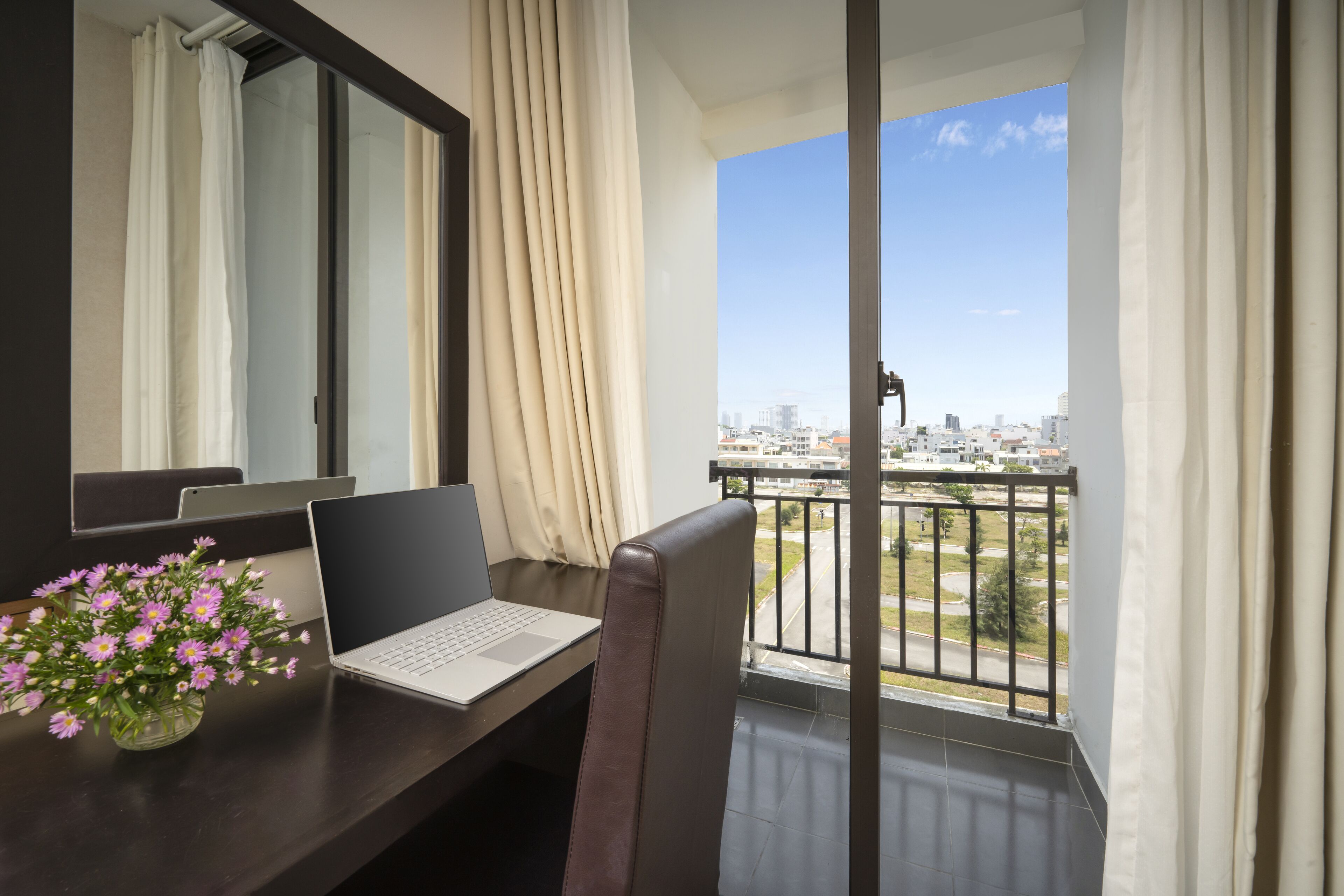 deluxe king room | view from property