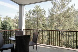 Family Villa, 6 Bedrooms | Terrace/patio - Magenta Hill View Villa 6 bedrooms with a private slide pool (Bandung)
