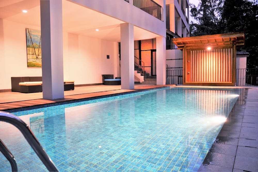 Magenta Hill View Villa 6 bedrooms with a private slide pool