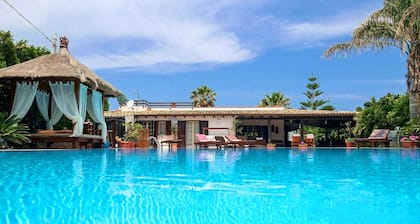 **** RUMAH SAYA **** Balinese house by the sea