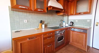 Superbe appartement en attique de 2 étages avec vue sur l'Adriatique scintillante