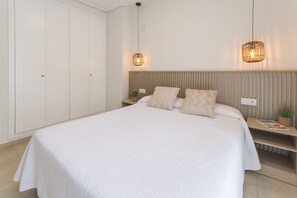 2 makuuhuonetta, silitysrauta/-lauta, ilmainen Wi-Fi, vuodevaatteet