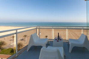 Property grounds - Oceanfront condo with amazing view in sunny terrace. (Playa de Gandía)