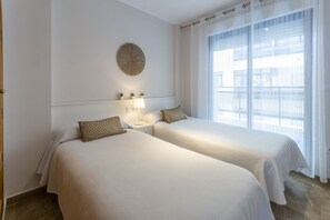 2 bedrooms, iron/ironing board, free WiFi, bed sheets - Beautiful property with 2 bedrooms. Swimming pool. Free Wifi, Sauna (Playa de Gandía)