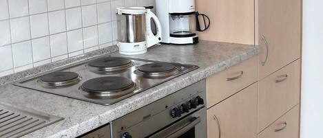 Fridge, oven, dishwasher, highchair