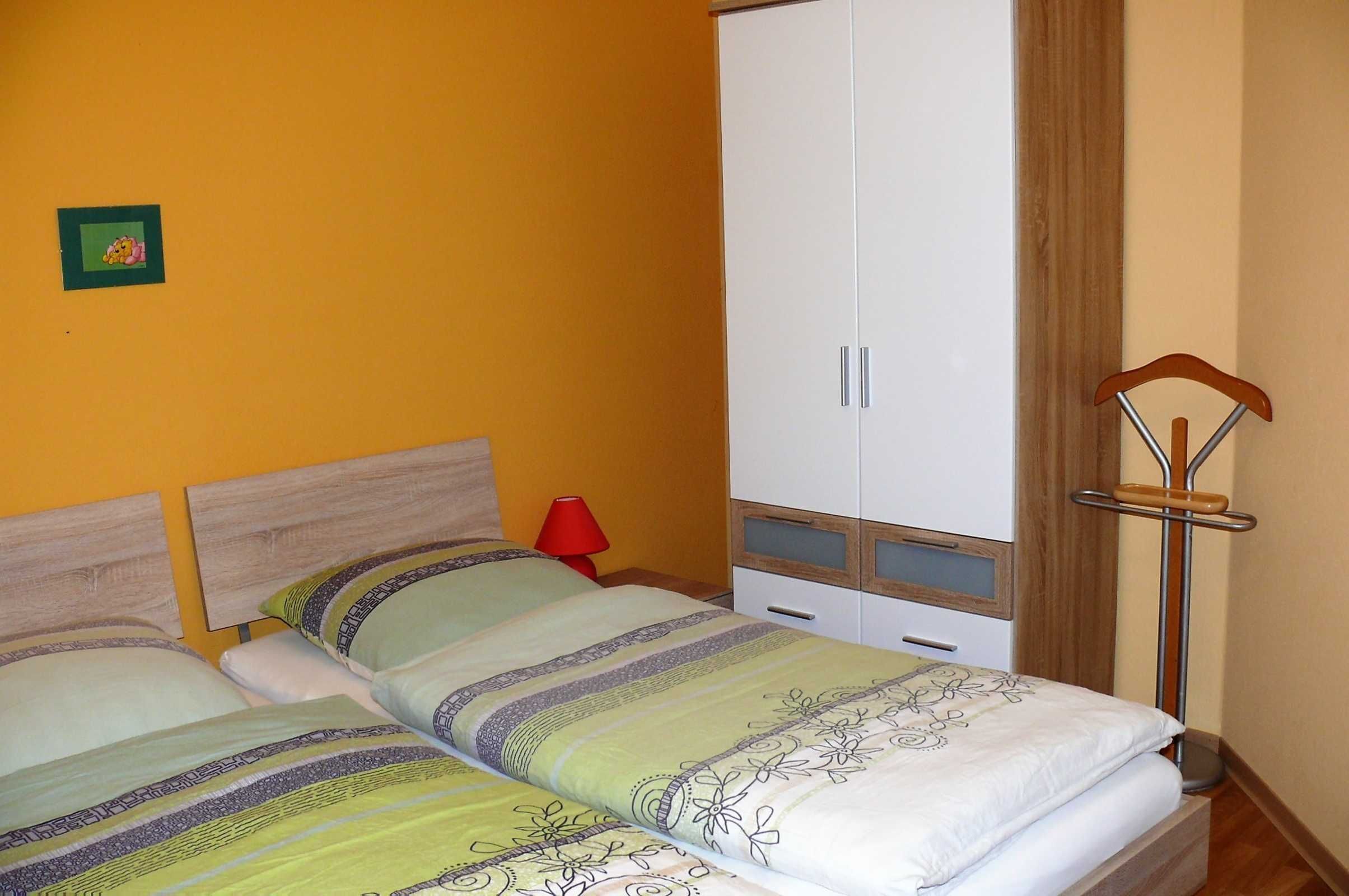 2 Schlafzimmer, Reisekinderbett, WLAN, Bettwäsche