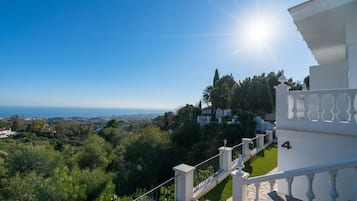 Vue depuis lâhĂ©bergement