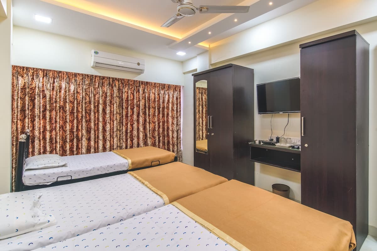 Pillow-top beds, in-room safe, desk, free WiFi