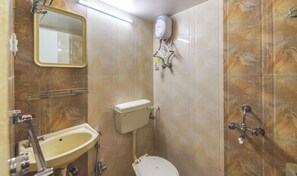 Shower, free toiletries, towels