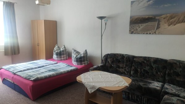 صورة غير مصنفة، 1 من 7، زرّ