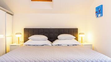 Panoramic Penthouse, Sea View (One & Only) | 1 bilik tidur, peralatan tempat tidur premium, peti besi dalam bilik