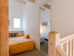 2 bedrooms - Charming 3-Room Villa with Pool, Terrace, Private Parking, Near Beach and Town Centre, Sleeps 5 (Narbonne-Narbonne Plage-Narbonne Plage)