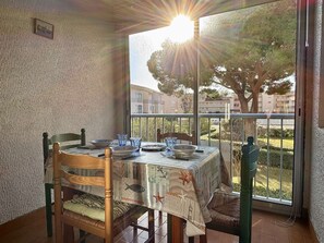 Dining - Studio 400m from sea, glazed loggia, TV (Argelès-sur-Mer)