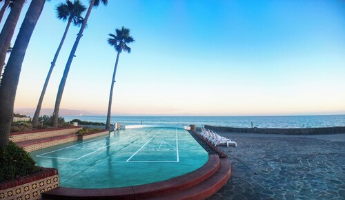 WOW! Discounted 30%!!!  SURFERS DREAM LOCATION!!! New Beach Home in Las Gaviotas