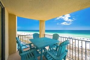 Outdoor dining - Phoenix V - Two Bedroom - Parking Space with Condo (Orange Beach)