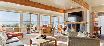 Fabulous West Beach House, Island Living parhaimmillaan!