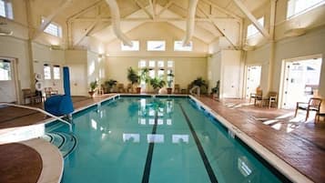 Piscina interna, piscina externa