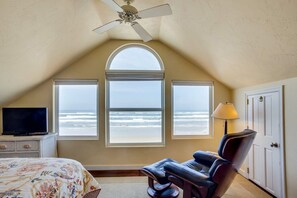 3 chambres, fer et planche à repasser, Wi-Fi gratuit, draps fournis