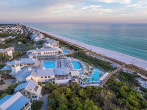 Exterior - Limited Time March Savings | Beach Club Access, Private Pool, Spa, and Electric Cart. (Santa Rosa Beach)
