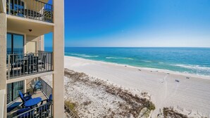 On the beach - Ocean Breeze Escape Phoenix X 1010 (Orange Beach)