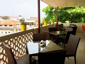 Breakfast, lunch, dinner served; local and international cuisine  - Red Sun Hotel (Zanzibar Town)