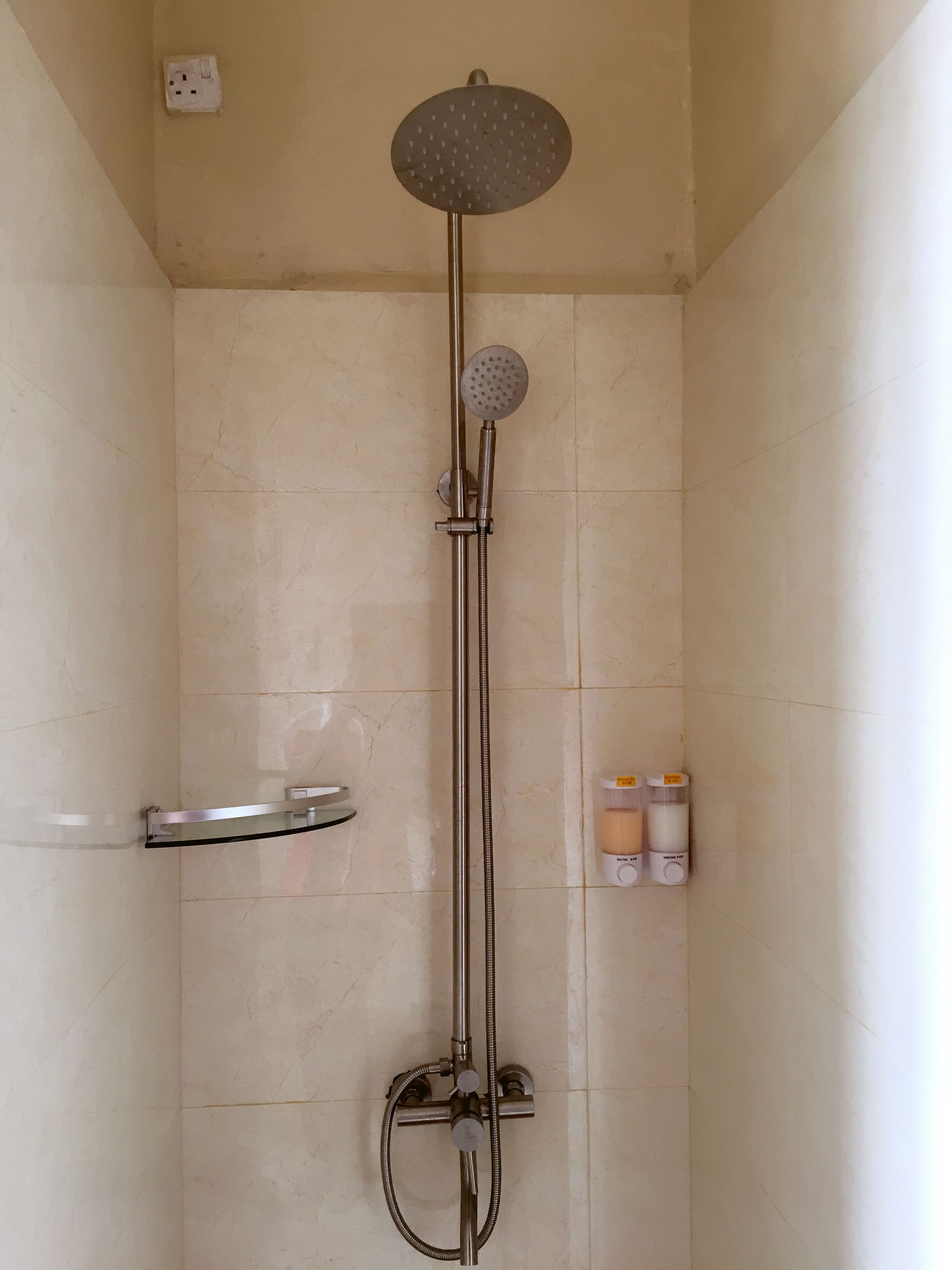 Bathroom shower