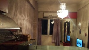 Family Double Room, 2 Bedrooms, Non Smoking, Pool View | Minibar