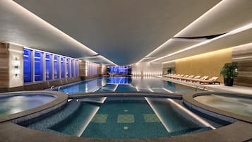 Indoor pool, a lap pool, pool loungers