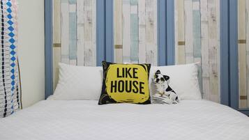 XiTang Cozy Double Room  | Premium bedding, down comforters, individually decorated