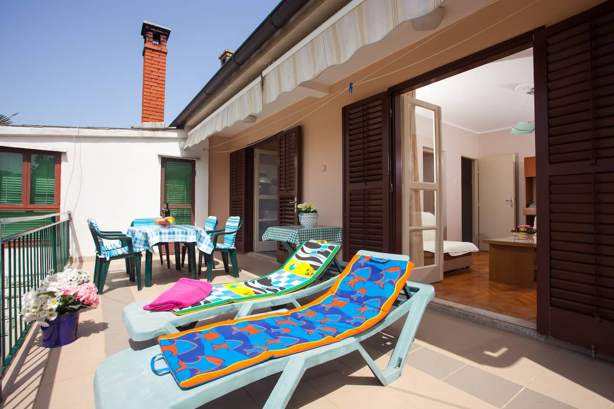 Apartment | Terrace/patio