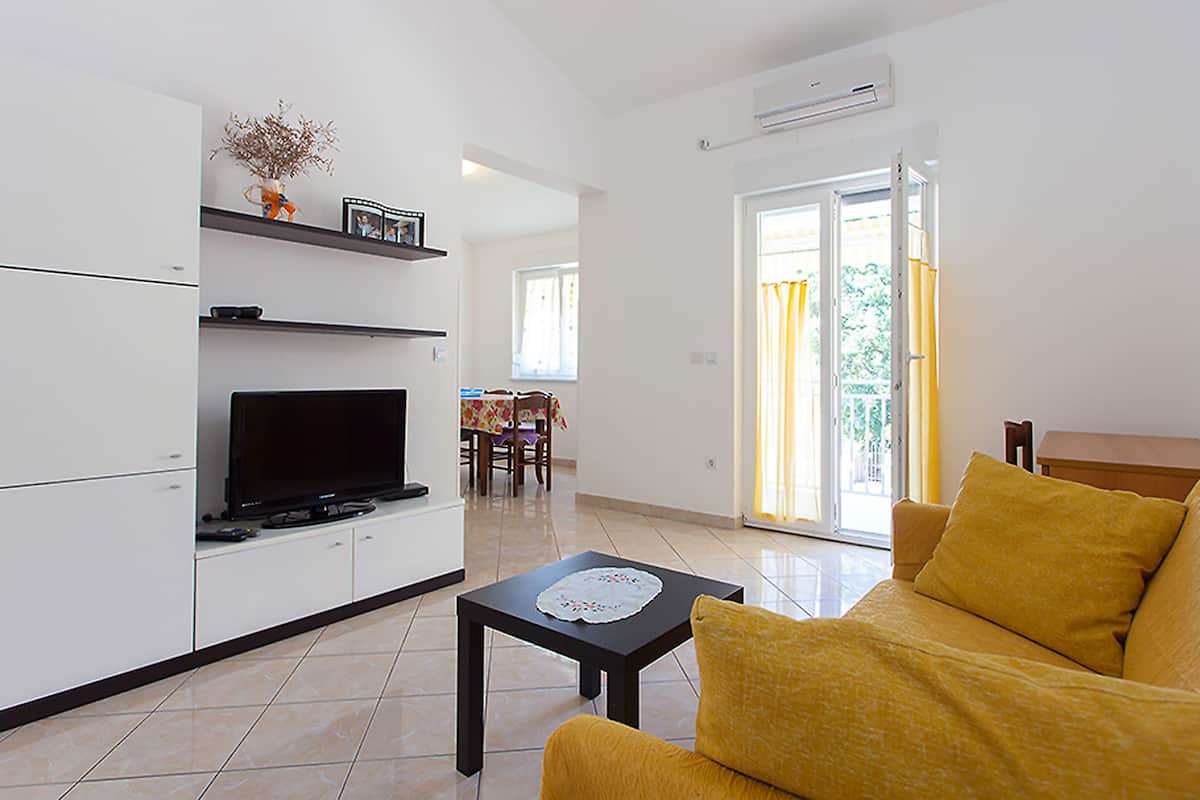 Apartment | Living room