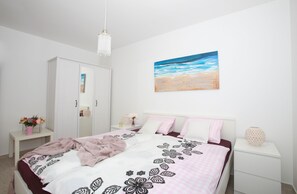 Apartment, 1 Bedroom, Terrace, Sea View | 1 bedroom, premium bedding, in-room safe, soundproofing - Apartments Melin (Malinska-Dubasnica)