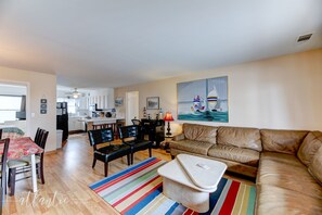 Smart TV, DVD player