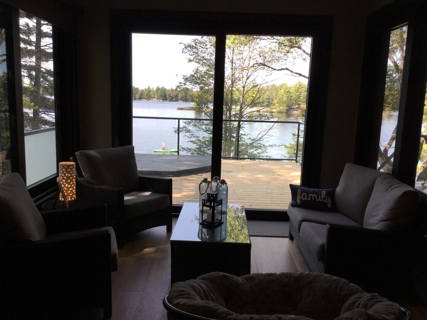 Great views to the lake.