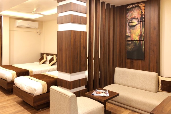 Business Double Room, Multiple Beds | 1 bedroom, premium bedding, memory foam beds, minibar